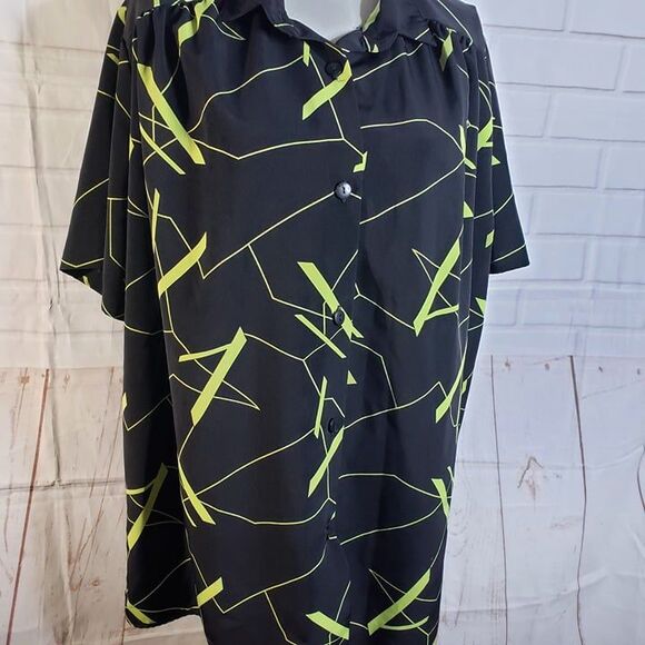 A Personal Touch Black with Chartreuse Printed Button Blouse womens 1X Comfy - Picture 2 of 8